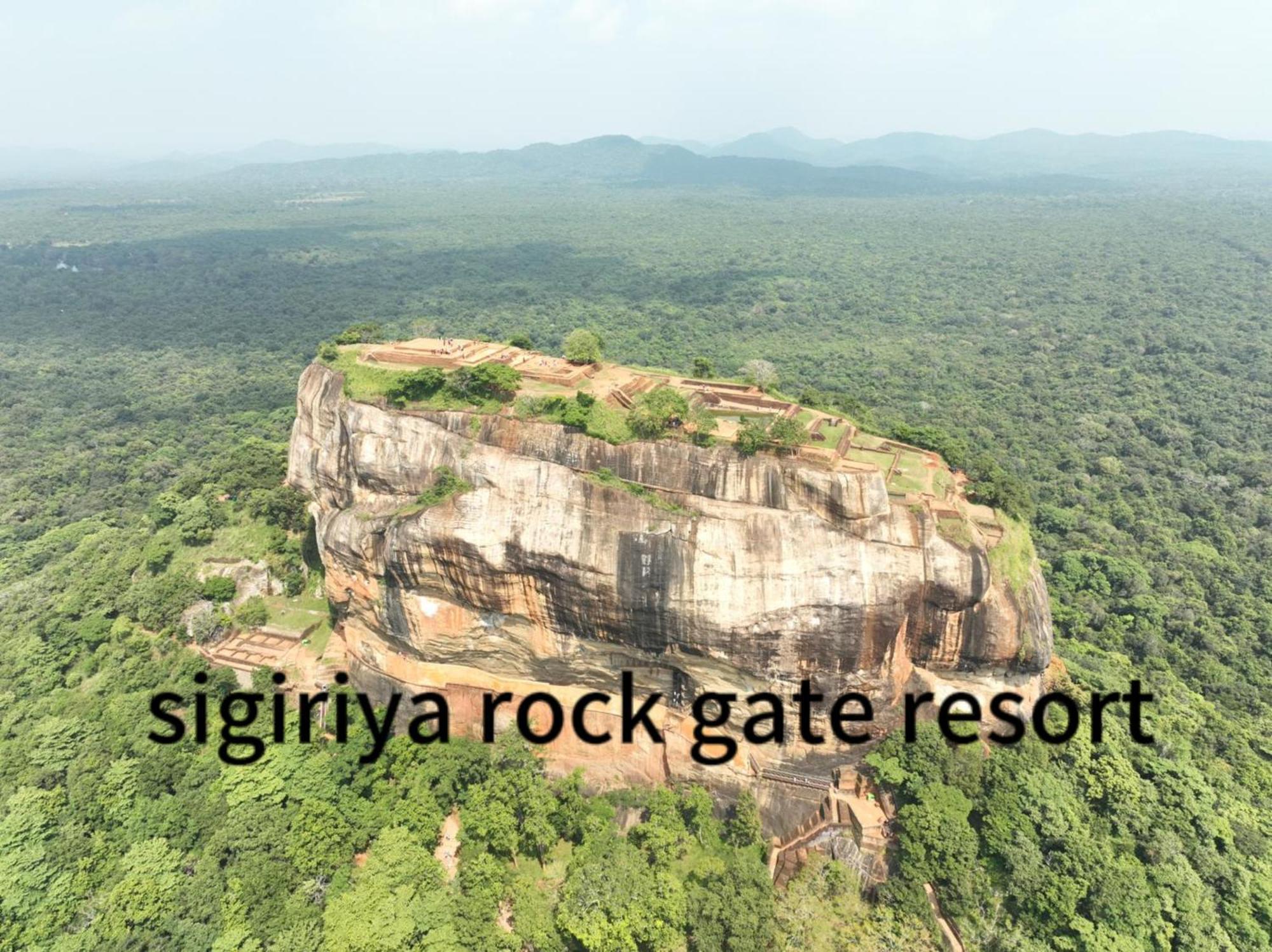 Sigiriya Rock Gate Resort エクステリア 写真